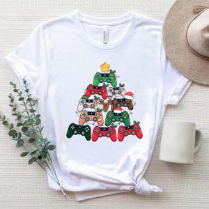 Gamer Holiday Controller Tree Shirt,Christmas Gaming Graphic Tee,Players and Console Lovers T-Shirt, Xmas Game Party Shirts, Gamer Matching