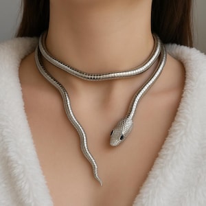 Adjustable Snake Necklace – Flexible Serpent Choker in Gold or Silver, Statement Snake Jewelry for Women, Gothic & Elegant Wrap Necklace