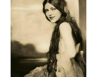 ヴィンテージの美人コンテスト優勝者の写真複製 – ロタ・チーク ミスNYC 1922 – グラマー