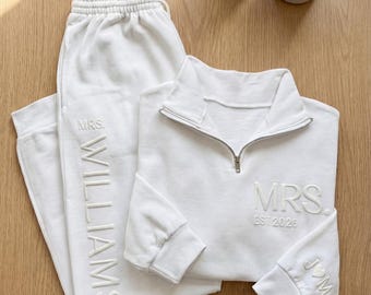 Custom Future Mrs. Quarter Zip Sweatshirt Set, Personalized Embossed New Mrs. Bridal Gift Set, Bride Sweatshirt, Future Mrs. Quarter Zip