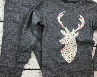 キッズクリスマスパジャマ、鹿の角のシルエット、ヒップスター幼児用クリスマスパジャマ、木こり風バッファローチェック柄パジャマ、ベビー、幼児、ユース、大人