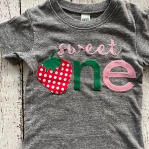 sweet one birthday shirt for girls, Girl's birthday shirt, strawberry birthday shirt, strawberry shirt, sweet 1, first birthday shirt girl imagen 1
