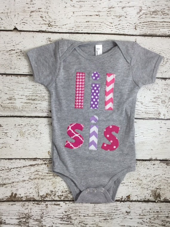 Little Sister Shirt; Baby Announcement Shirt; Sibling Shirt; Family Pictures; New Baby Announcement Shirt; lil sis one piece Il_570xn
