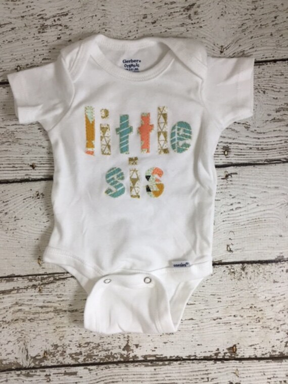 Little Sister Shirt; lil sis one piece , Baby Announcement Shirt; Sibling Shirt; Family Pictures; New Baby Announcement Shirt; lil sis Il_570xn