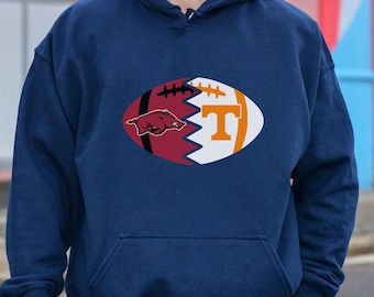 Sweat à capuche de football House Divided, logos d'équipes séparés, cadeau personnalisé, sweat à capuche pour 2 équipes de football, chemise le jour du match rivalité jeunesse adulte