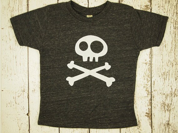 Skull and Crossbones shirt toddler tee boys and girls tshirt Pirate Birthday Shirt Boys Tee Organic Blend Boys shirt skater Il_570xn