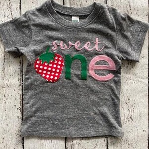 sweet one birthday shirt for girls, Girl's birthday shirt, strawberry birthday shirt, strawberry shirt, sweet 1, first birthday shirt girl imagen 2
