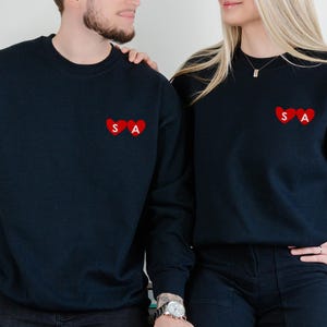 Custom Embroidered Initial Heart Sweatshirt, Personalized Heart Crewneck, Custom Couple&#39;s shirts Gift, Valentine Matching Pullover, bride