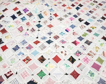 Colcha vintage con diseño de ventana de catedral, cosida a mano, 46 x 84 pulgadas, tamaño individual extralargo, pequeñas reparaciones.