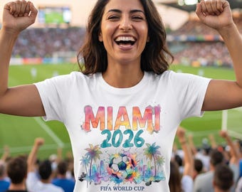 Miami WM 2026 T-Shirt | Fußball-Fan-Grafik-T-Shirt | Südflorida Fussball | Hard Rock Stadion | USA Fussballschuh - Miami Design_10