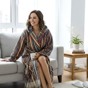 Handwoven Turkish Cotton Hooded Robe – Colorful Bubble Texture