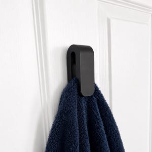 3 Pack Minimalist Self-Adjusting Gravity Hook – 3D Printed Wall Hook
