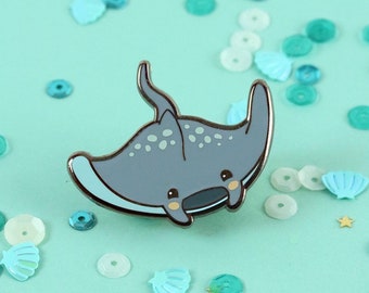 Manta Ray Enamel Pin - Stingray Enamel Pin Cute Shark Lapel Pin Aquarium Badge Ocean Kawaii Pin Gift Cute Fish Kawaii Pin Cloisonné Badge