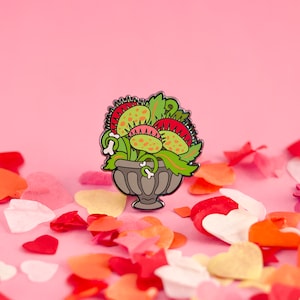 Venus Fly Trap Enamel Pin - Flower Enamel Pin Carnivorous Plant Lapel Pin Carolina Badge Carnivore Kawaii Pin Botany Gift Leaf Teeth Pin