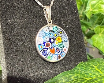 Collar con colgante vintage de plata de ley y millefiori