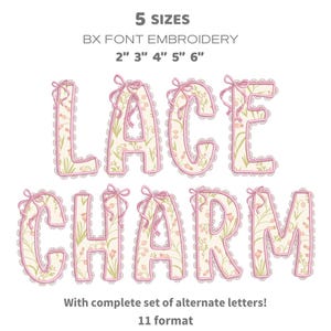 Puede incluir: La imagen muestra las palabras "LACE CHARM" en una fuente floral con un borde de encaje. Las letras son de color crema con acentos florales rosas y verdes. También se ve el texto "5 SIZES" y los tamaños "2", "3", "4", "5", "6" pulgadas.