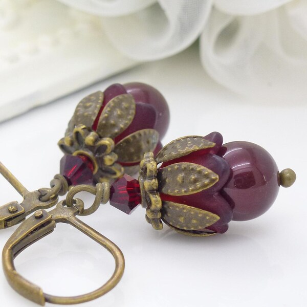 Dark red pearl earrings, vintage style earrings, red pearl jewelry, dark red earrings, wine red beaded jewelry