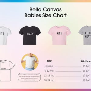 K&ouml;nnte beinhalten: Gr&ouml;&szlig;entabelle f&uuml;r Baby-T-Shirts von Bella Canvas. Die Tabelle zeigt T-Shirts in Wei&szlig;, Schwarz, Pink und Athletic Heather. Ma&szlig;e f&uuml;r die Gr&ouml;&szlig;en 3-6 Monate, 6-12 Monate, 12-18 Monate und 18-24 Monate. Ma&szlig;e in cm.