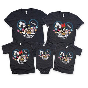 Disney Trip 2026 Family Matching Shirt, Disneyland Group Custom Shirt, Magic Personalized Tee bild 2