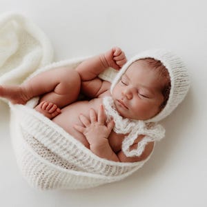 knitted wrap & hat set, newborn photography props, newborn wrap set