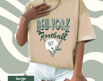 Vintage New York Jets Football Tee - Retro Football T-Shirt Apparel - Men_s _ Women_s Unisex Sizing