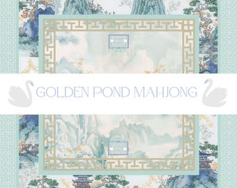 Könnte beinhalten: Ein quadratisches Design mit helltürkisfarbenem Hintergrund und einem sich wiederholenden geometrischen Muster. Das Design zeigt einen zentralen rechteckigen Rahmen mit einem Landschaftsgemälde und dem Text "GOLDEN POND MAHJONG". Dekorative Schwan-Illustrationen befinden sich auf beiden Seiten.