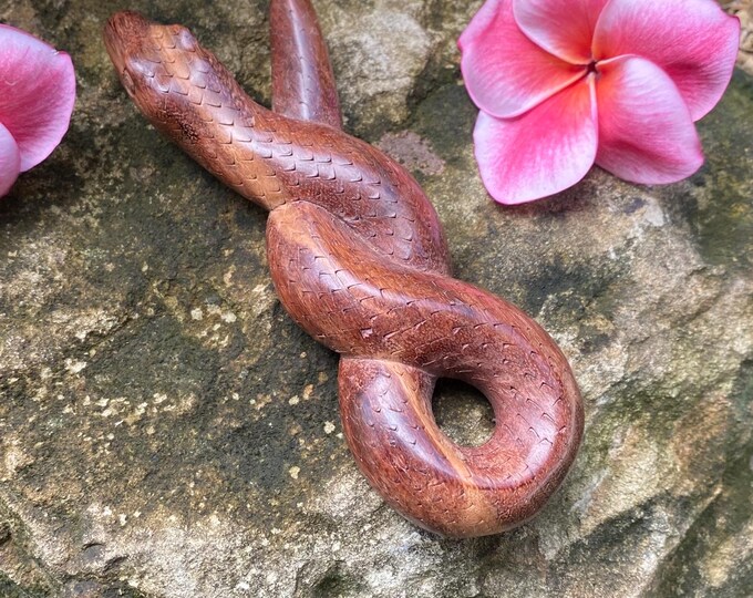 Hand Carved Wooden Kuripe "Infinity Snake" - made from single block Tamarind Wood, durable wood