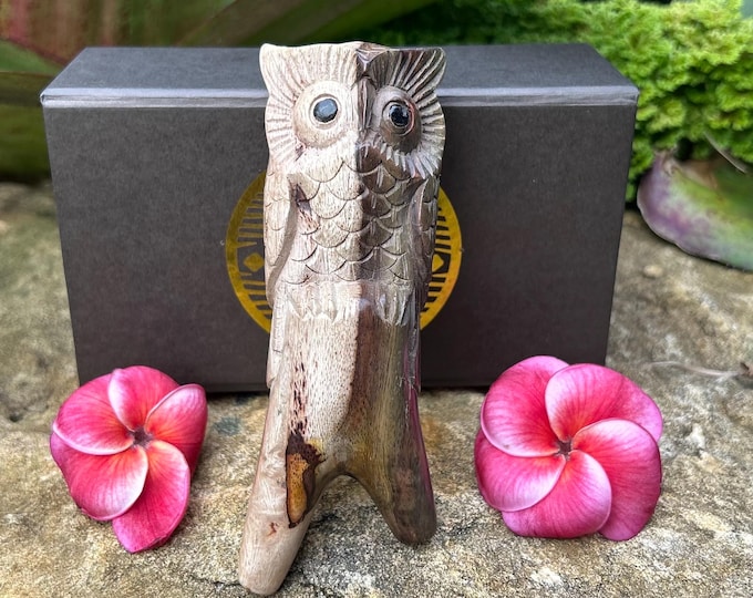 Kuripe “Standing Owl” Carved from single wooden block high quality carving Two Tone wood.