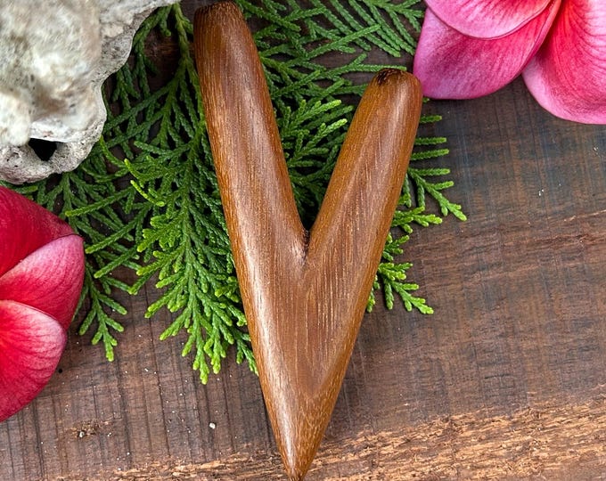 Kuripe pipe regular style wood for your choice . Single block wooden kuripe.