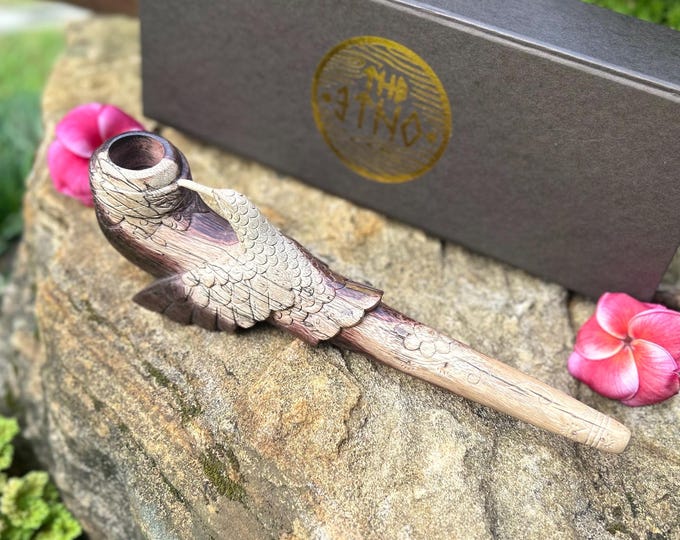 Smoking pipe “Hummingbird Folded Wings ” carved from single wooden block high quality carving durable Solid Two Tone  Tamarind Wood.