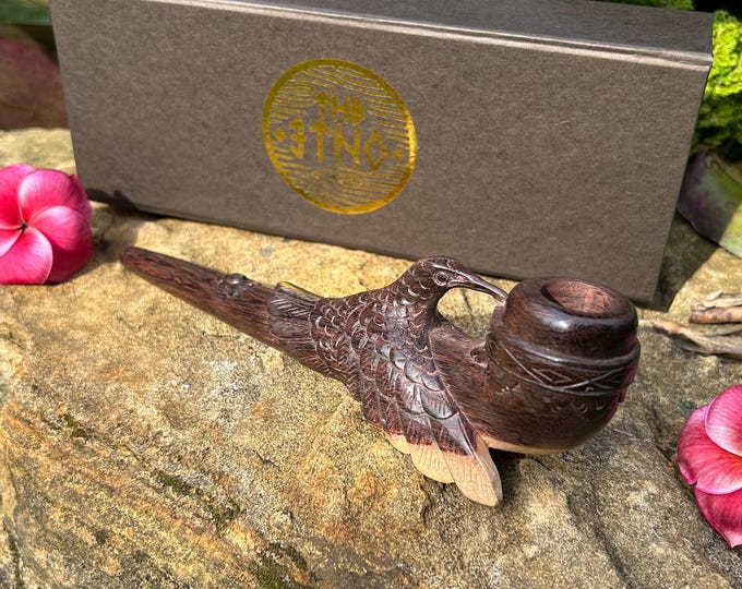 Smoking tobacco pipe “Hummingbird Folded Wings ” carved from single wooden block high quality carving durable Solid Two Tone  Tamarind Wood.