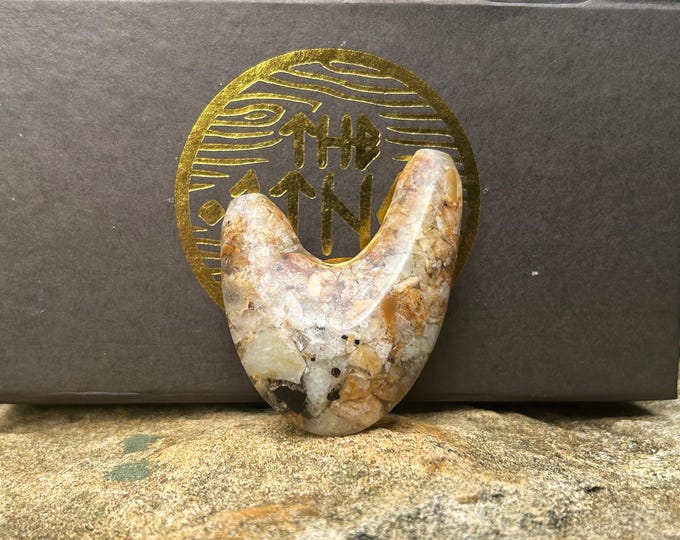 Crashed Stone Heart Kuripe Handcrafted Kuripe pipe made from authentic “Shrimp Stone (Jasper)” stone and resin.