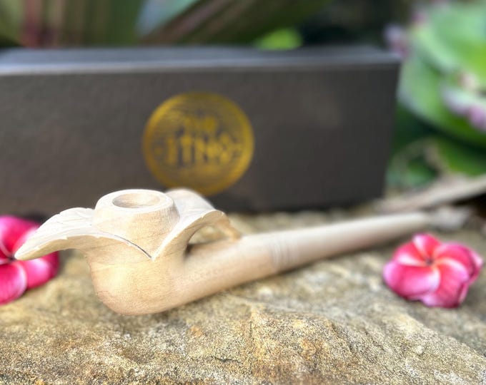 Smoking tobacco pipe “Leaf” carved from single wooden block high quality carving durable Crocodile Wood.