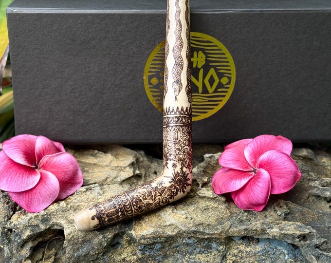 Tepi “Serpent” Handcrafted Crocodile Wood with Burned Ornament