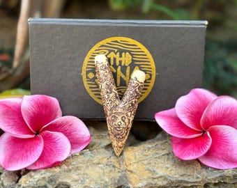Balinese Tiger Burned Ornament Kuripe, Handcrafted from Crocodile Wood
