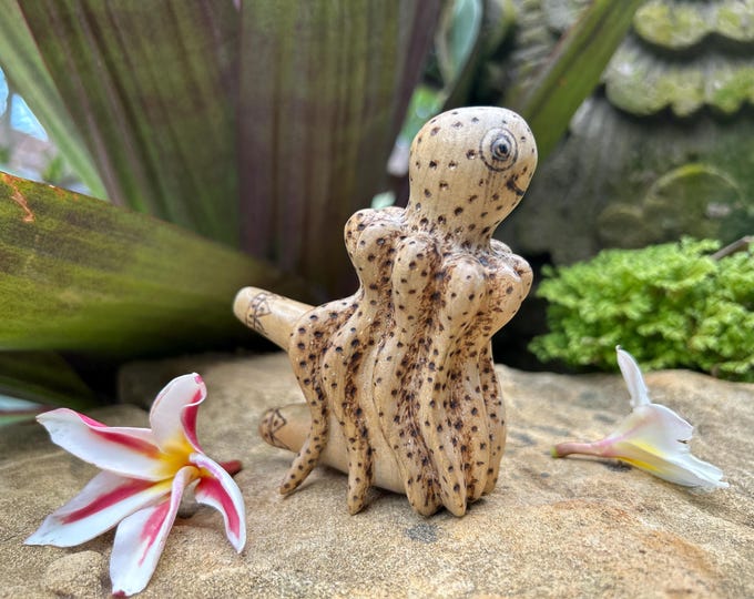 Kuripe “Octopus” wood burned pattern, single wooden block high quality carving crocodile wood