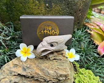 Kuripe "Eagle Head" Carved from single wooden block high quality carving of Dark Waru wood.