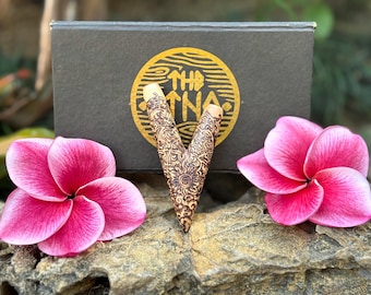 Balinese Sun Burned Ornament Kuripe, Handcrafted from Cemara Wood