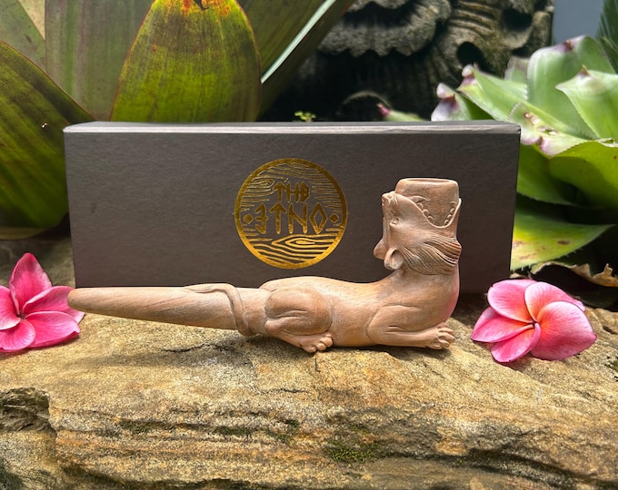 Tobacco pipe “Jaguar” Smoking pipe carved  from single wooden block high quality carving sawo wood.