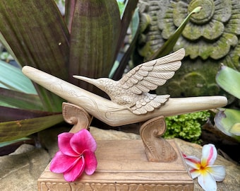 Tepi "flying Hummingbird" carved from single wooden block. Traditional Ethnic Tepi pipe. Crocodile wood Tepi pipe.