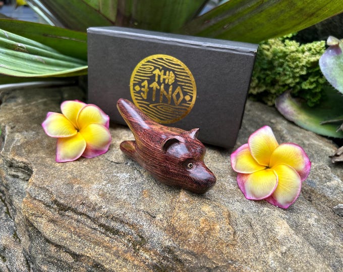 Kuripe "Bear Head" Carved from single wooden block high quality carving of Tamarind wood.