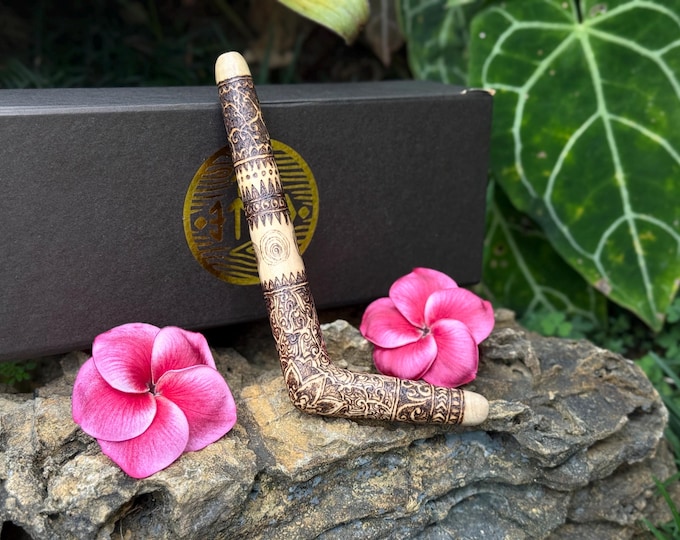 Tepi “Ethnic” Handcrafted Crocodile Wood with Burned Ornament