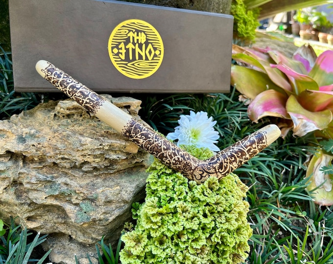 Tepi Single Block with Om Symbol Balinese Burned Ornament- Crocodile wood