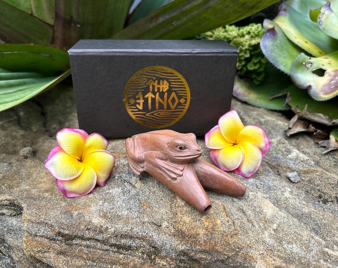 Kuripe "New Kambo" Carved from single wooden block high quality carving of Sawo wood.