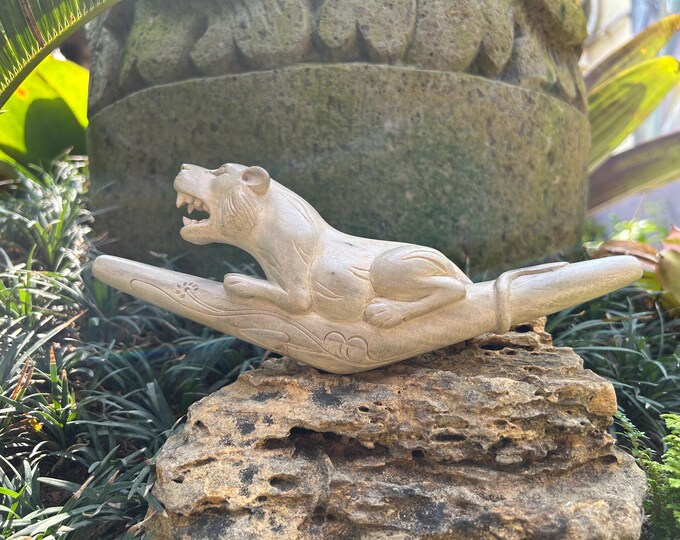 Tepi "Jaguar" carved from single wooden block. Traditional Ethnic Tepi pipe. Crocodile wood Tepi pipe.