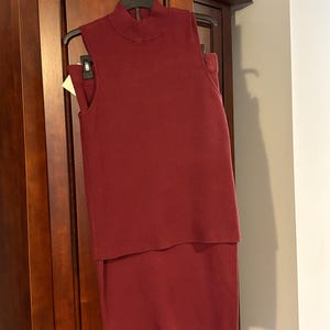 Skirt set in Maroon