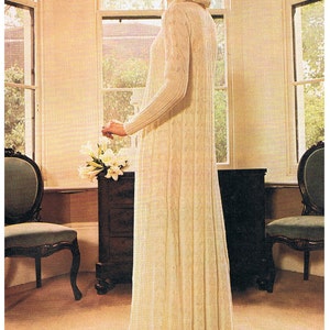 Wedding Cape Cloak Knitting Pattern T132 1970s Vintage Pattern image 2