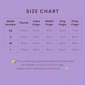 K&ouml;nnte beinhalten: Eine Gr&ouml;&szlig;entabelle f&uuml;r Fingern&auml;gel mit Ma&szlig;en in Millimetern. Die Tabelle auf lila Hintergrund zeigt die Gr&ouml;&szlig;en XS, S, M und L mit den entsprechenden Daumen-, Zeige-, Mittel-, Ring- und kleinen Fingermessungen. Text unten f&uuml;r Fragen.