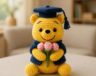 Pooh de graduación de ganchillo múltiple, regalo de graduación de oso Pooh hecho a mano, Pooh graduado amigurumi con gorro, regalo de la clase de 2026 Y-27032603C1