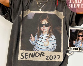 Personalised Vintage Photo And Year Senior Shirt: Custom Graduate Picture Shirt, Class of 2027 Graduation Gift, Back To School Shirt